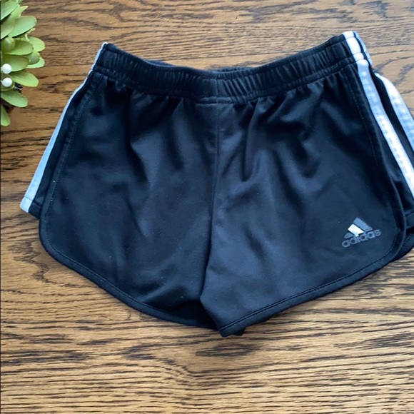 Great adidas shorts🌹 - Picture 2 of 4